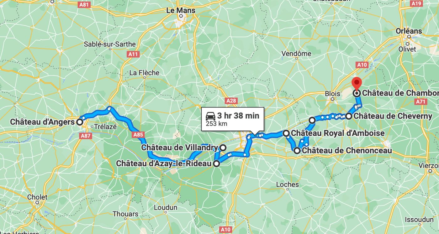 Mapa de la ruta de los Castillos del Loira, visitando 8 castillos en 4 días en camper o autocaravana.