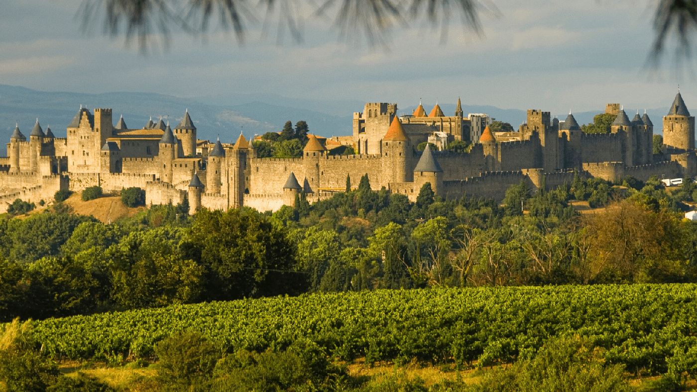 La ciudad medieval de Carcasona, parada imprescindible de la ruta por el sur de Francia en furgoneta camper.