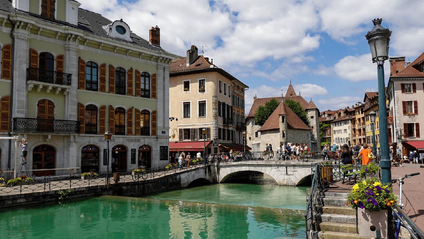 Annecy, en la Alta Saboya, primera parada de la ruta navideña por los Alpes.