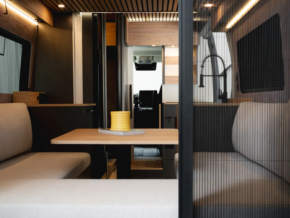 Panoramic U-shaped lounge